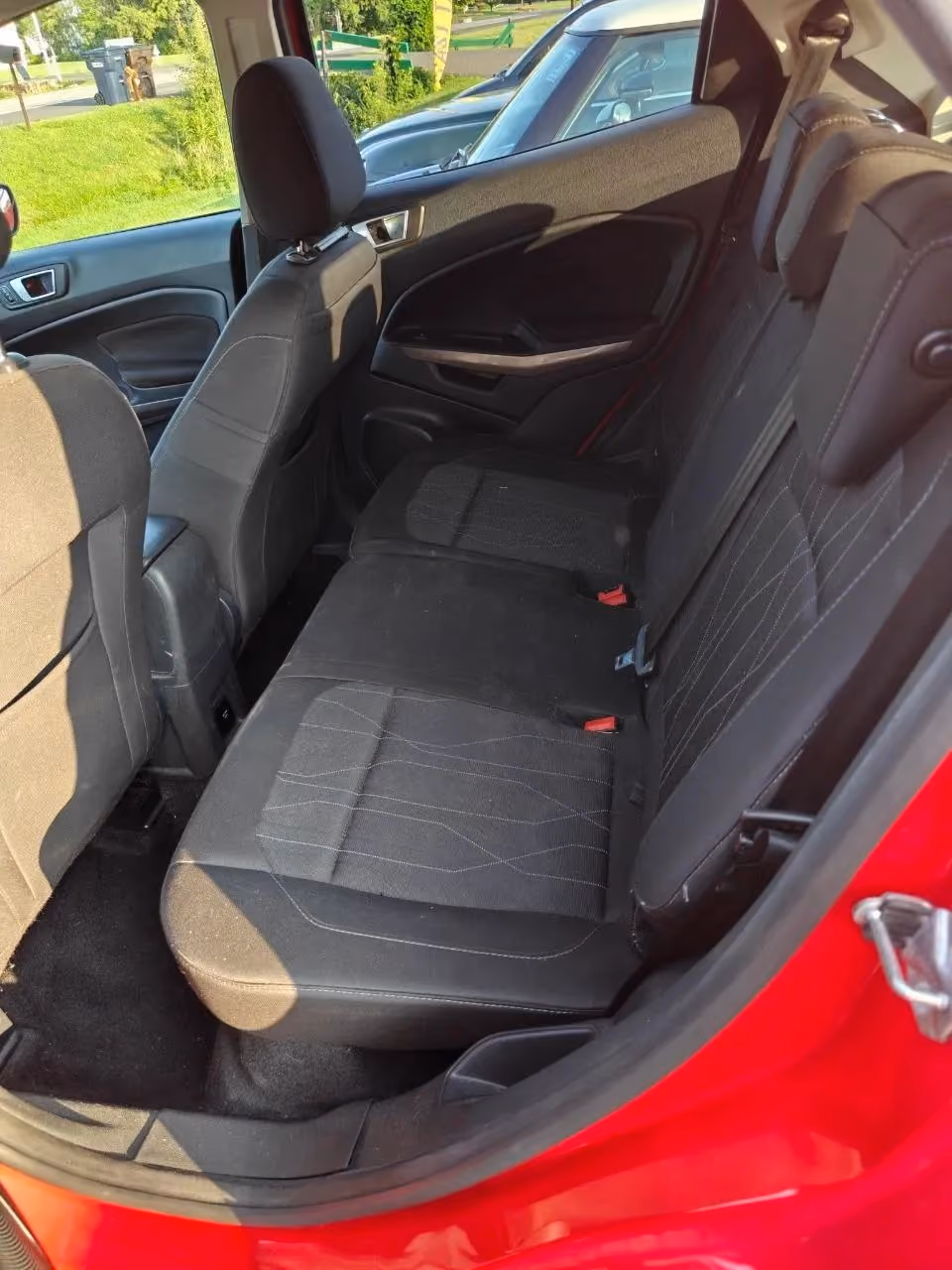 2019 Ford EcoSport — photo 14 of 17