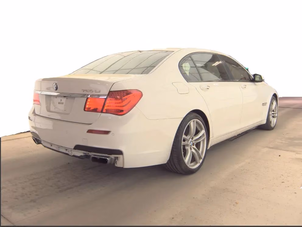 2012 BMW 7 Series — photo 2 of 2