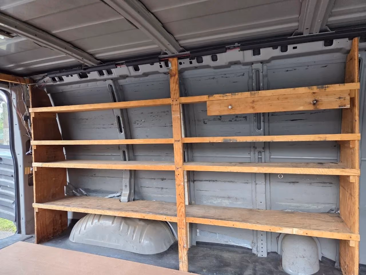 2003 Chevrolet Express 2500 Cargo — photo 18 of 23