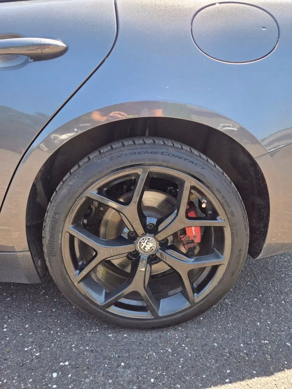 2021 Alfa Romeo Giulia TI AWD — photo 10 of 23