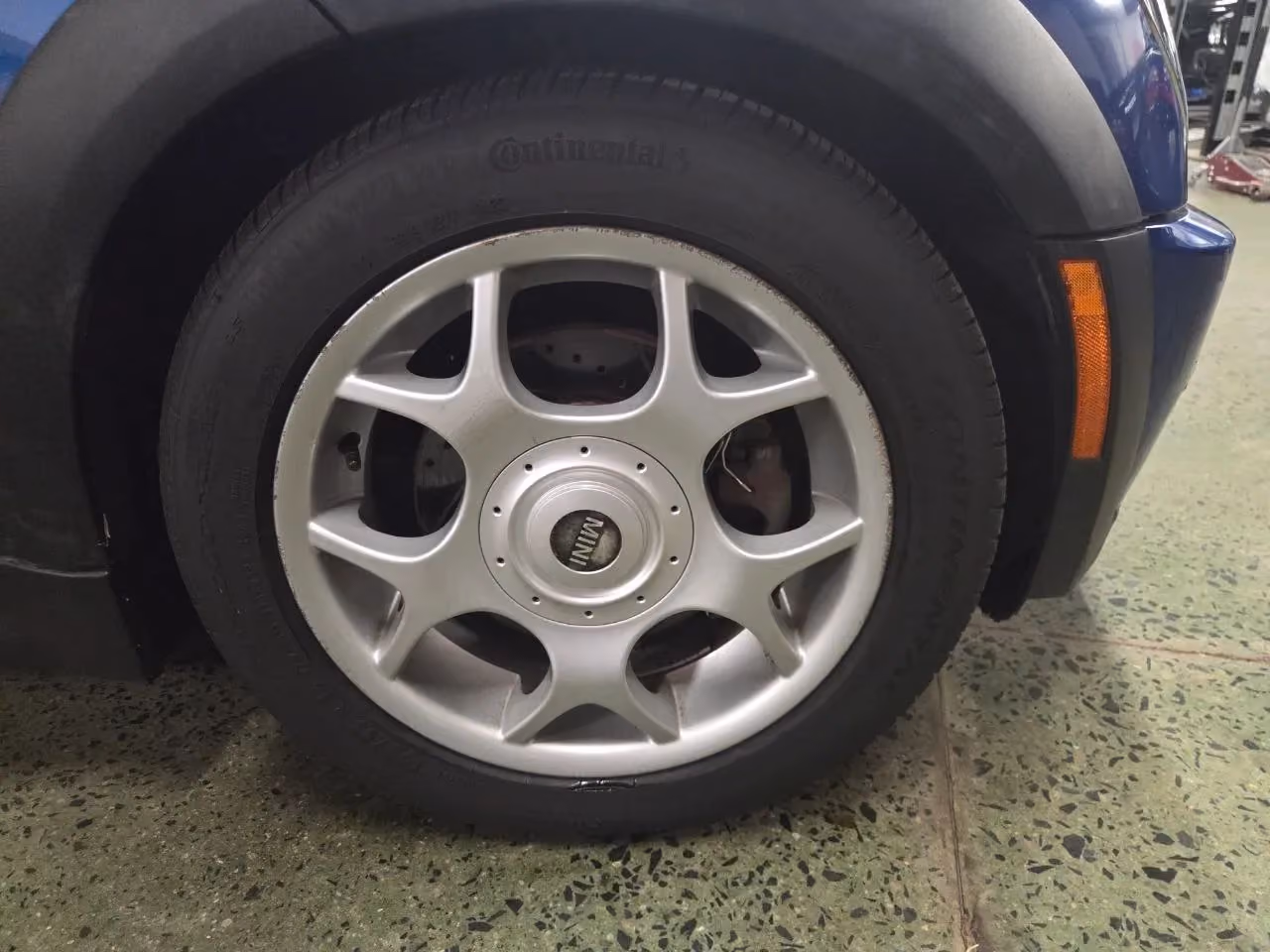 2005 MINI Cooper S Hatchback 2D — photo 23 of 24
