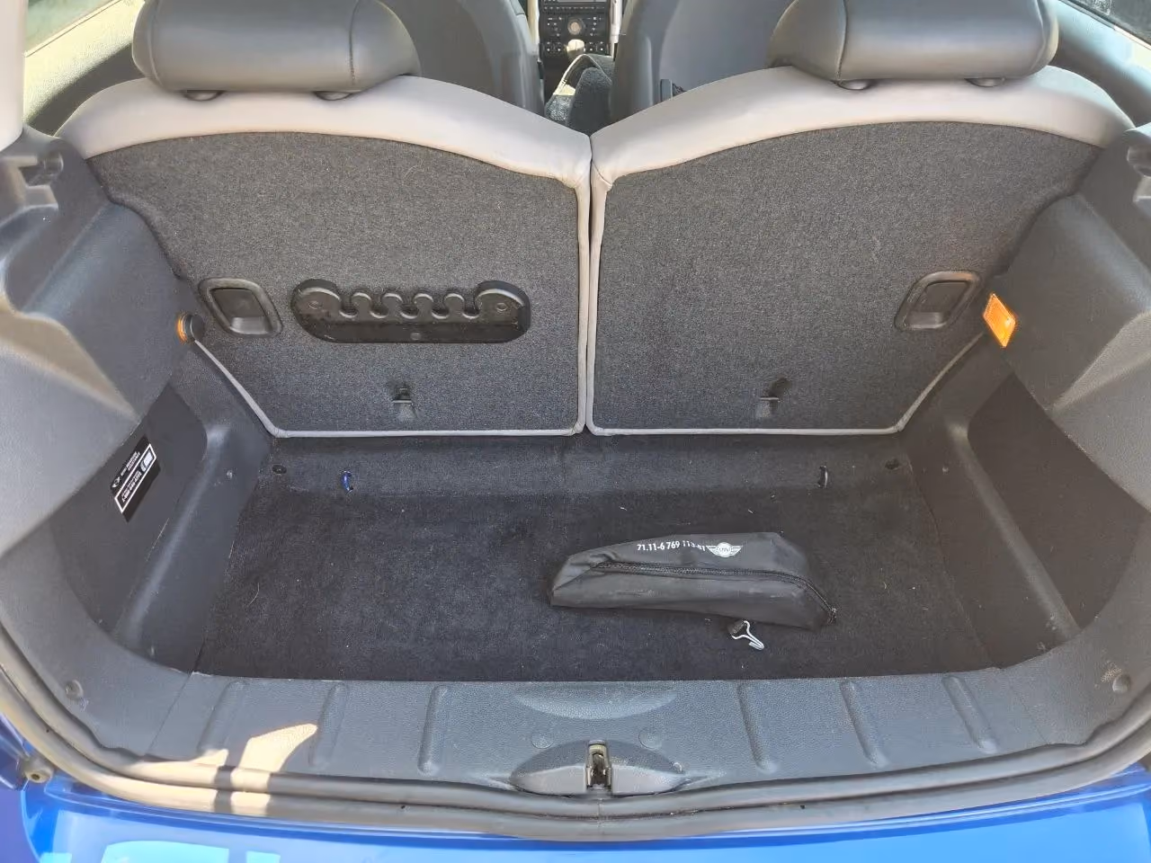 2005 MINI Cooper S Hatchback 2D — photo 18 of 24