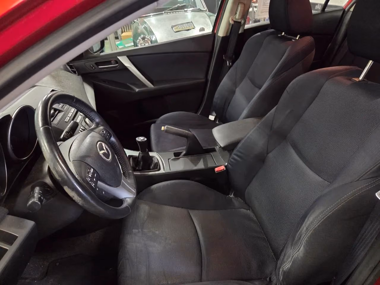 2010 MAZDA MAZDA3 s Sport Sedan 4D — photo 20 of 25