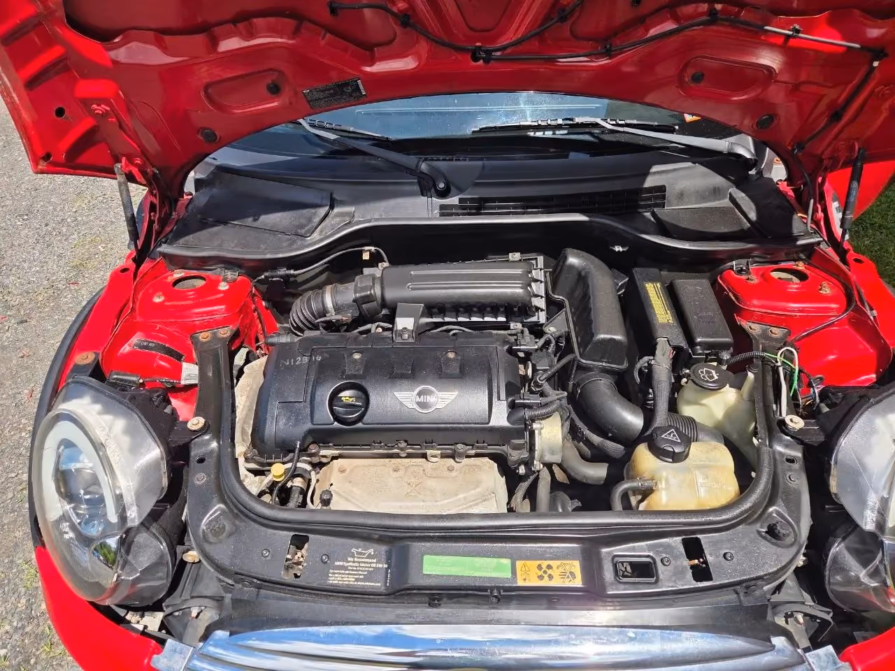 2007 MINI Cooper Hatchback 2D — photo 15 of 21