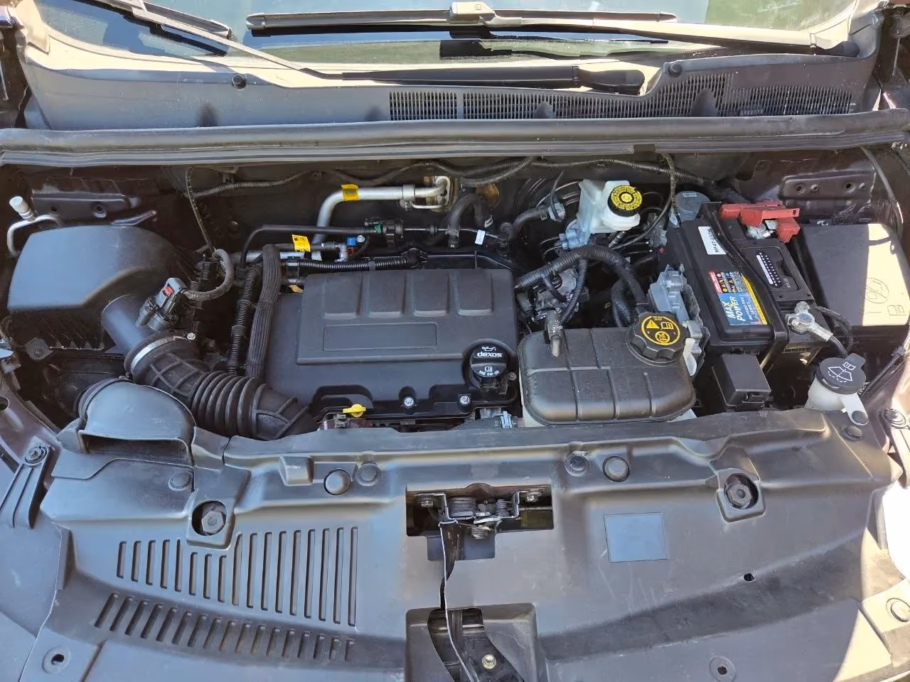2021 Chevrolet Trax LS Sport Utility 4D — photo 15 of 19