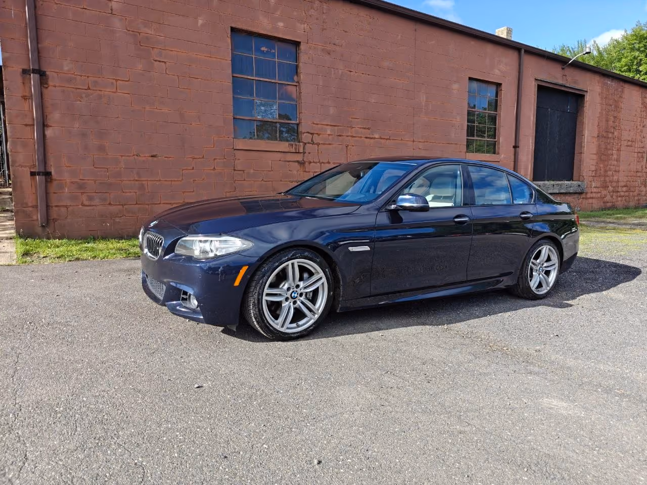 2015 BMW 5 Series 535d Sedan 4D — photo 22 of 73