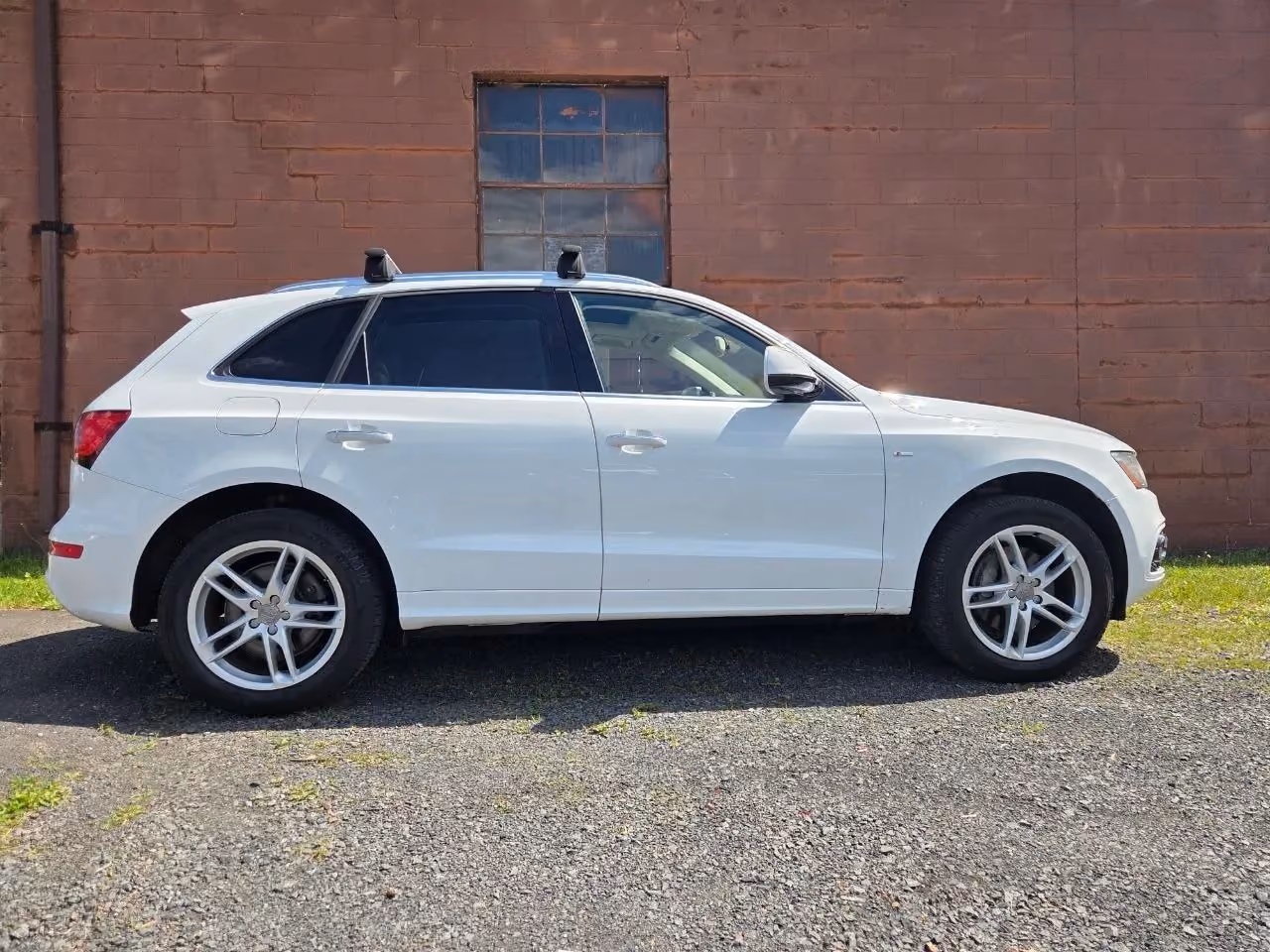 2016 Audi Q5 3.0T Premium Plus Sport Utility 4D — photo 9 of 24