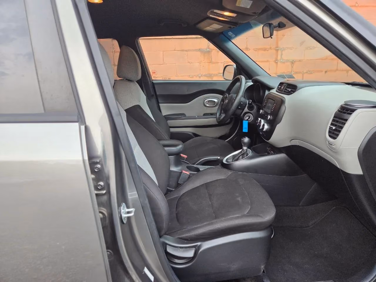 2017 Kia Soul Wagon 4D — photo 21 of 23