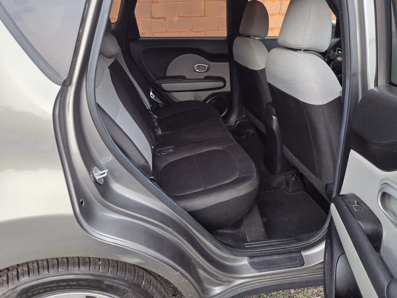 2017 Kia Soul Wagon 4D — photo 22 of 23