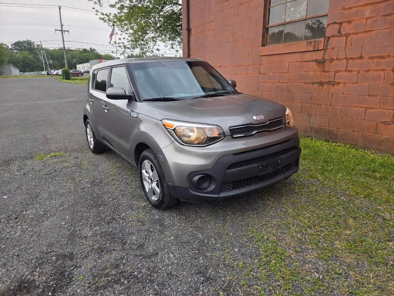 2017 Kia Soul Wagon 4D — photo 11 of 23