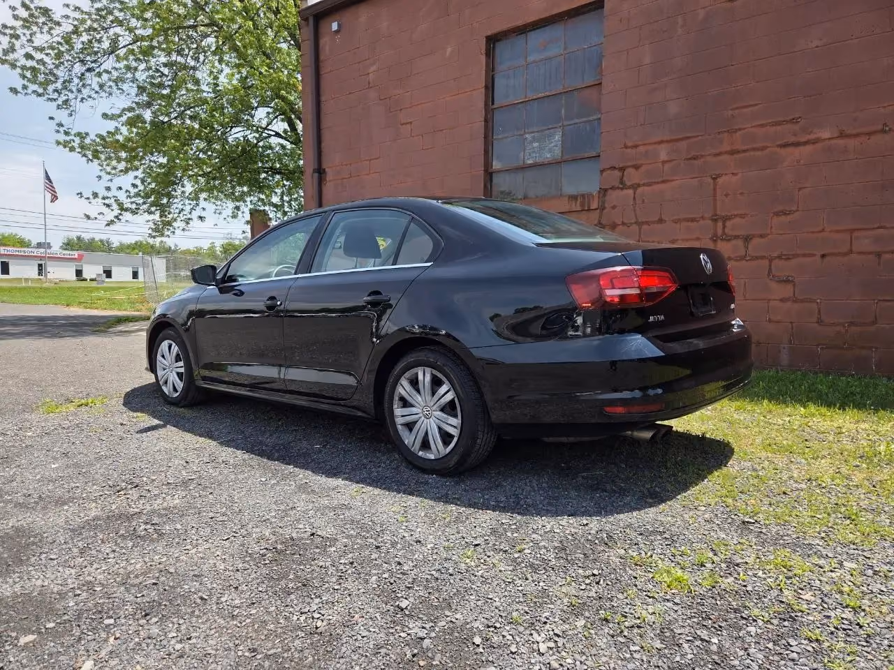 2017 Volkswagen Jetta 1.4T S Sedan 4D — photo 4 of 22