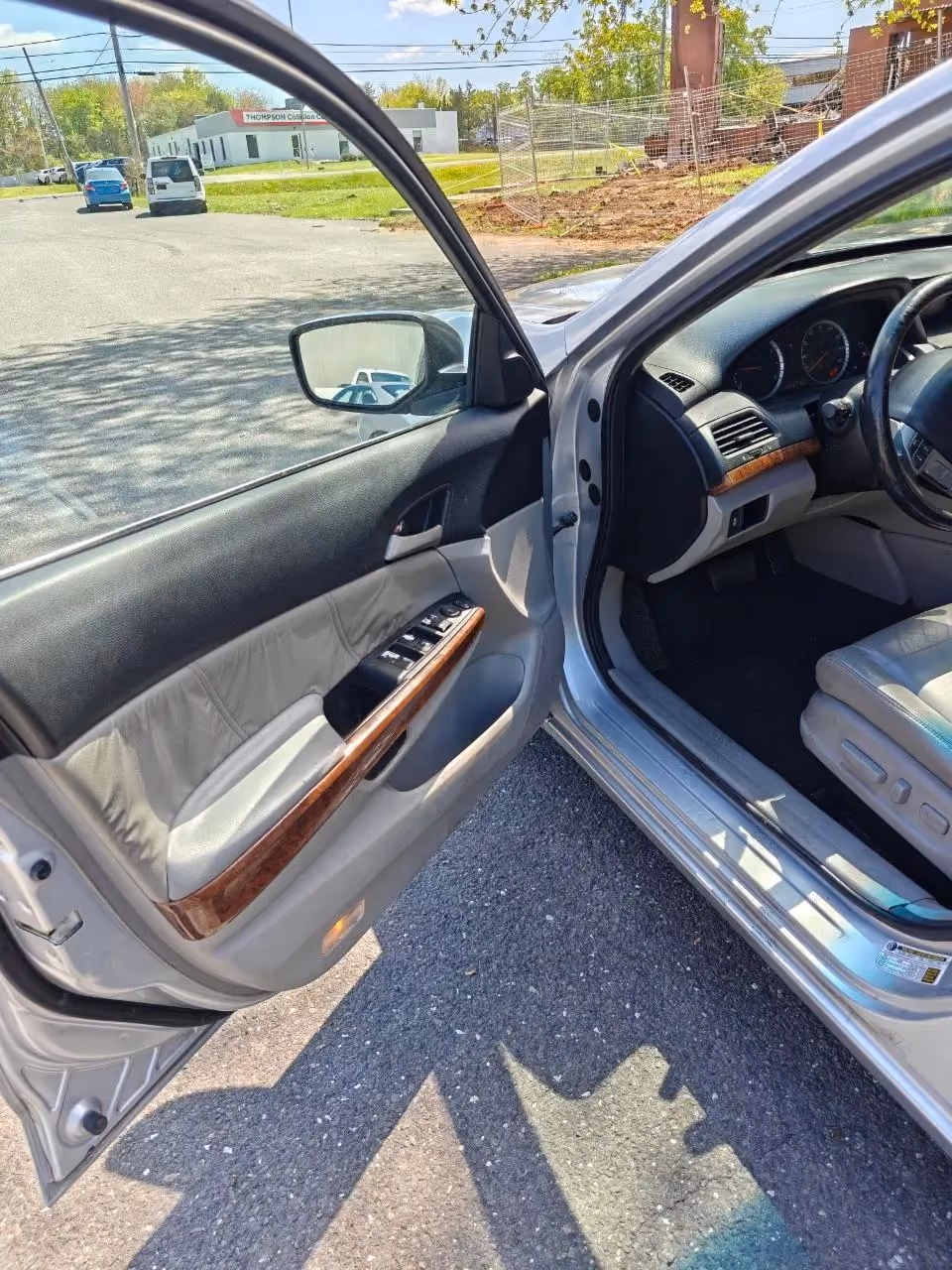 2012 Honda Accord EX-L Sedan 4D — photo 24 of 33