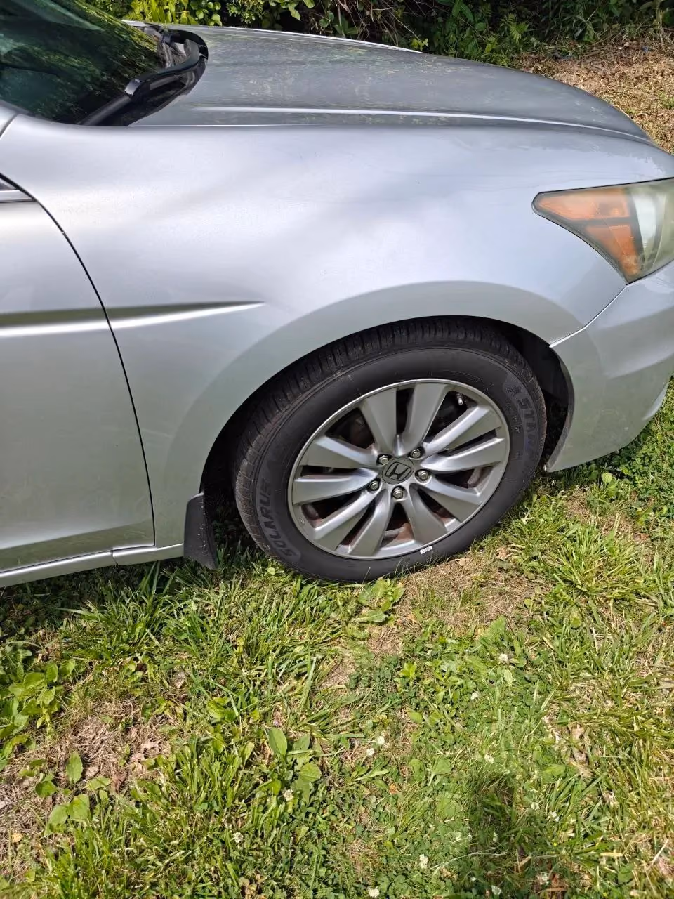 2012 Honda Accord EX-L Sedan 4D — photo 4 of 33