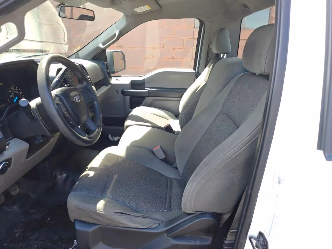 2015 Ford F150 Regular Cab XL Pickup 2D 8 ft — photo 18 of 22