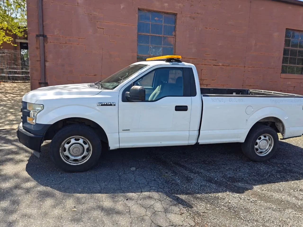 2015 Ford F150 Regular Cab XL Pickup 2D 8 ft — photo 12 of 22
