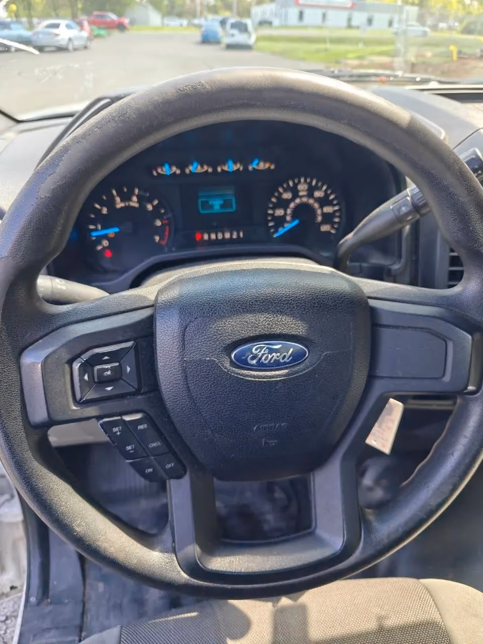 2015 Ford F150 Regular Cab XL Pickup 2D 8 ft — photo 20 of 22