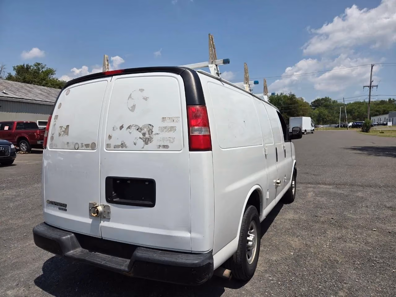 2016 Chevrolet Express 2500 Cargo Van 3D — photo 6 of 9