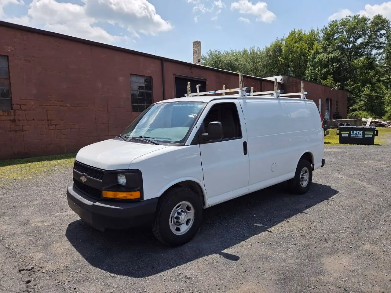 2016 Chevrolet Express 2500 Cargo Van 3D — photo 1 of 9
