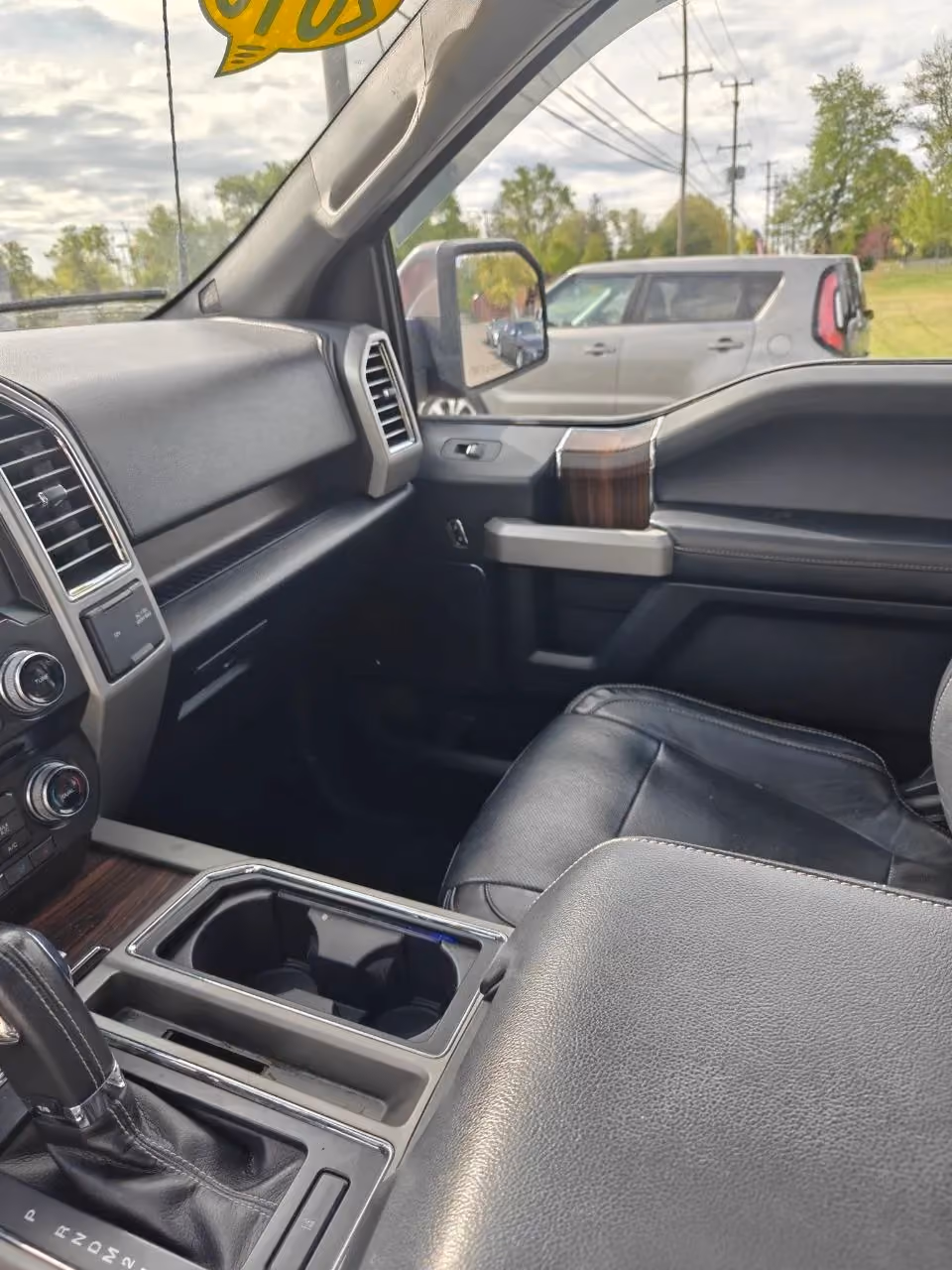 2016 Ford F150 SuperCrew Cab — photo 17 of 25