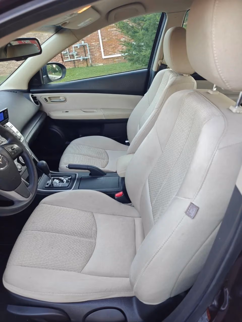 2011 MAZDA MAZDA6 i Sport Sedan 4D — photo 40 of 41