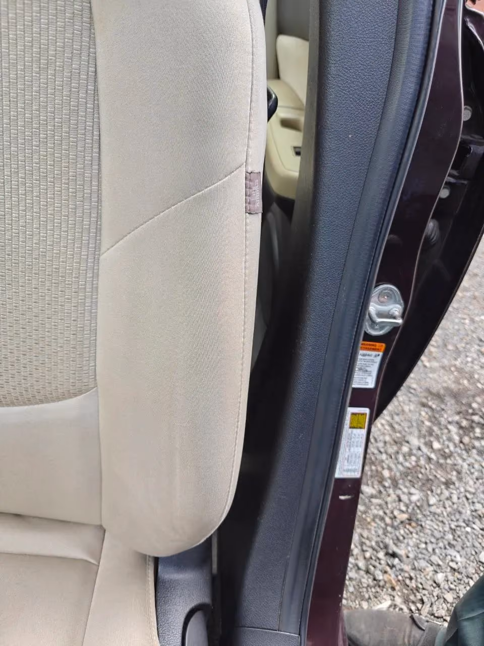 2011 MAZDA MAZDA6 i Sport Sedan 4D — photo 20 of 41