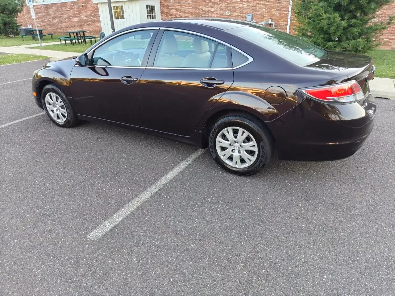 2011 MAZDA MAZDA6 i Sport Sedan 4D — photo 25 of 41