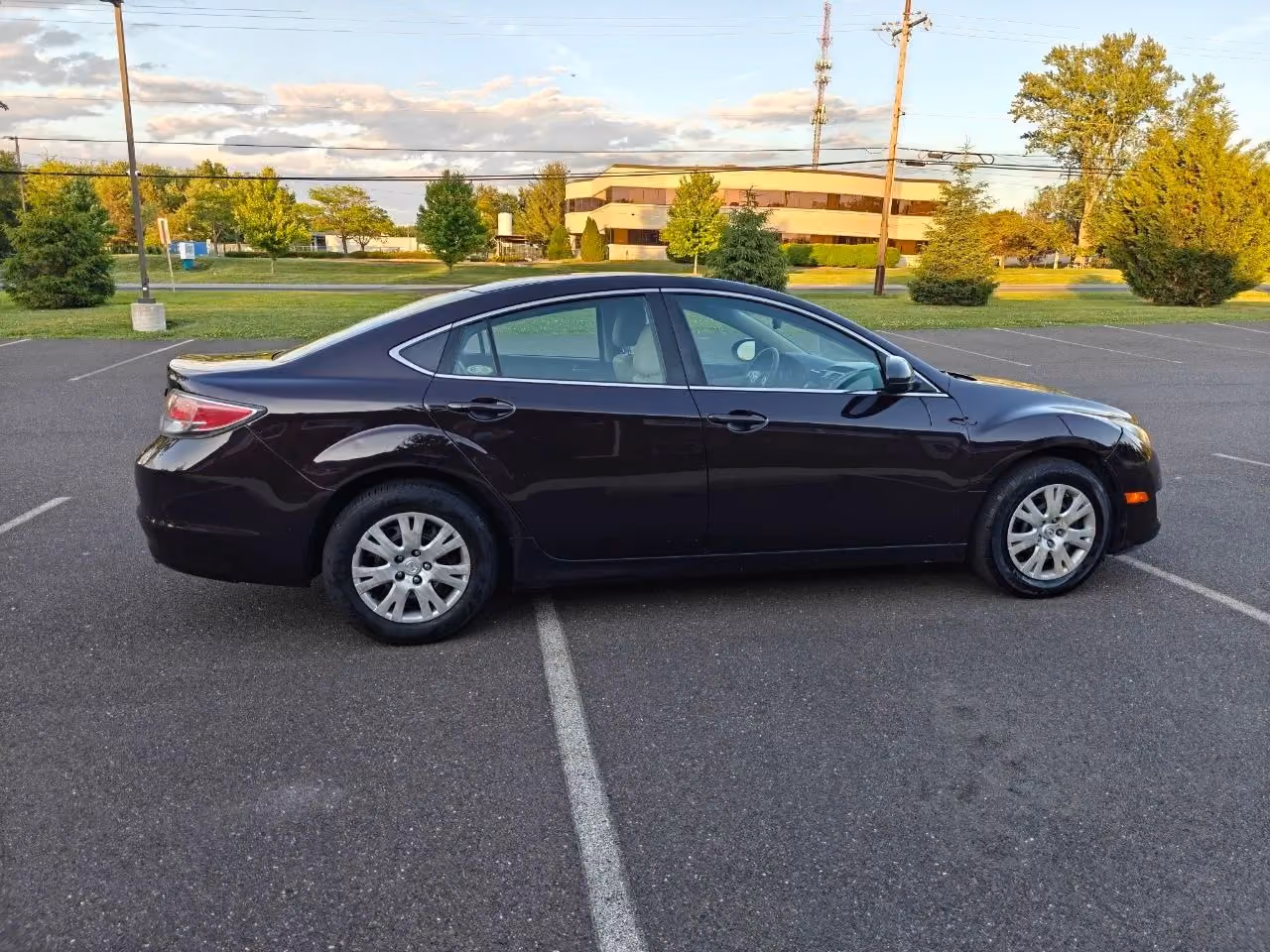 2011 MAZDA MAZDA6 i Sport Sedan 4D — photo 35 of 41