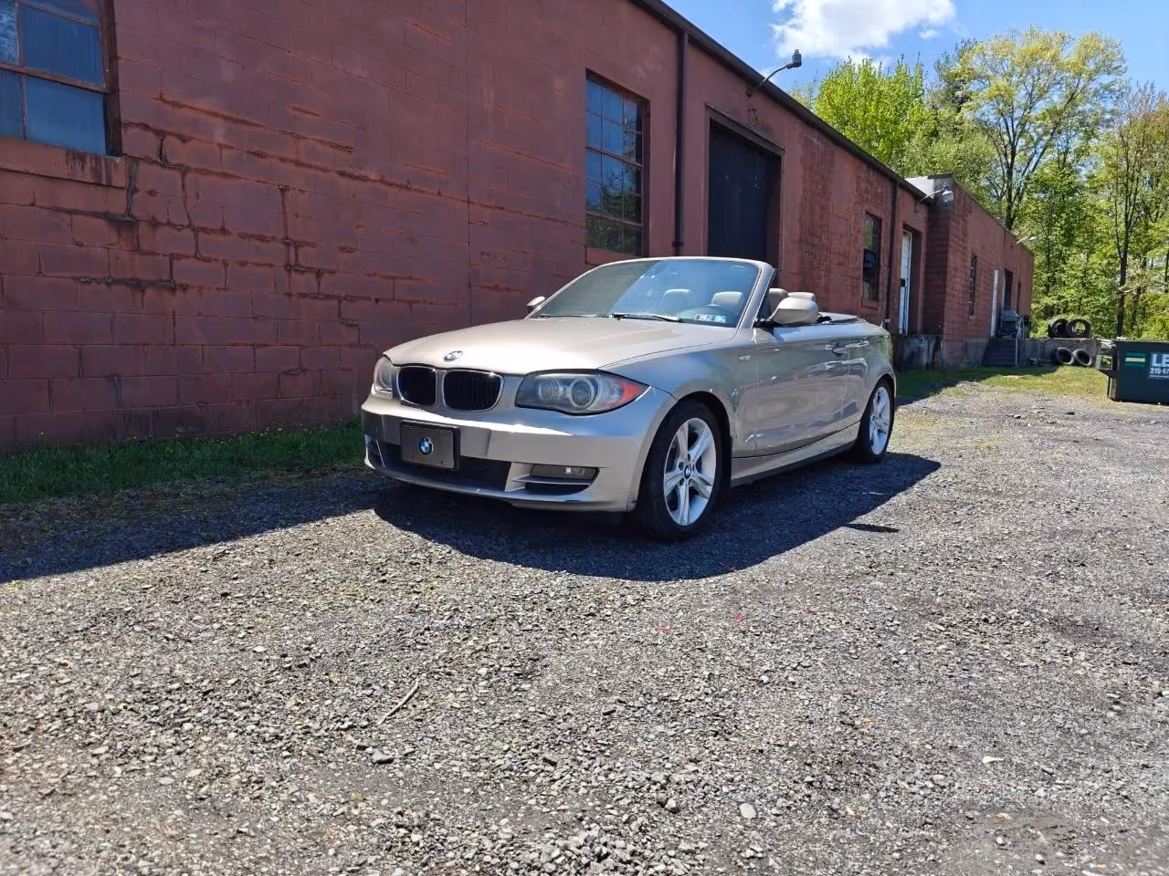 2010 BMW 1 Series 128i Convertible 2D — photo 14 of 16