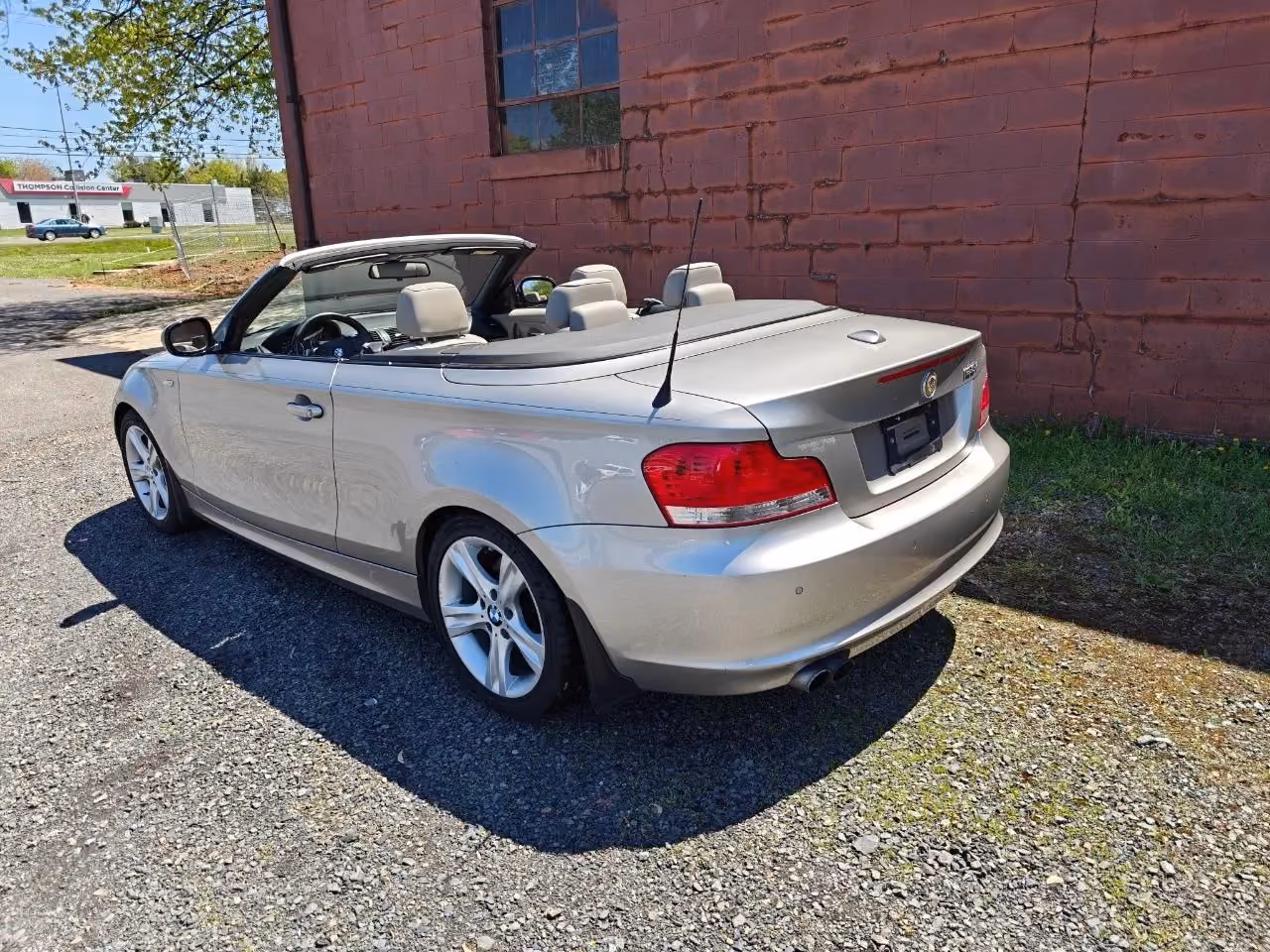 2010 BMW 1 Series 128i Convertible 2D — photo 3 of 16
