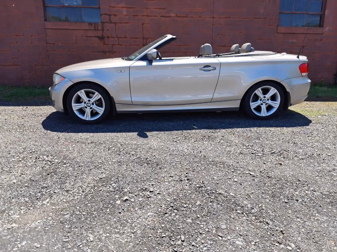 2010 BMW 1 Series 128i Convertible 2D — photo 1 of 16