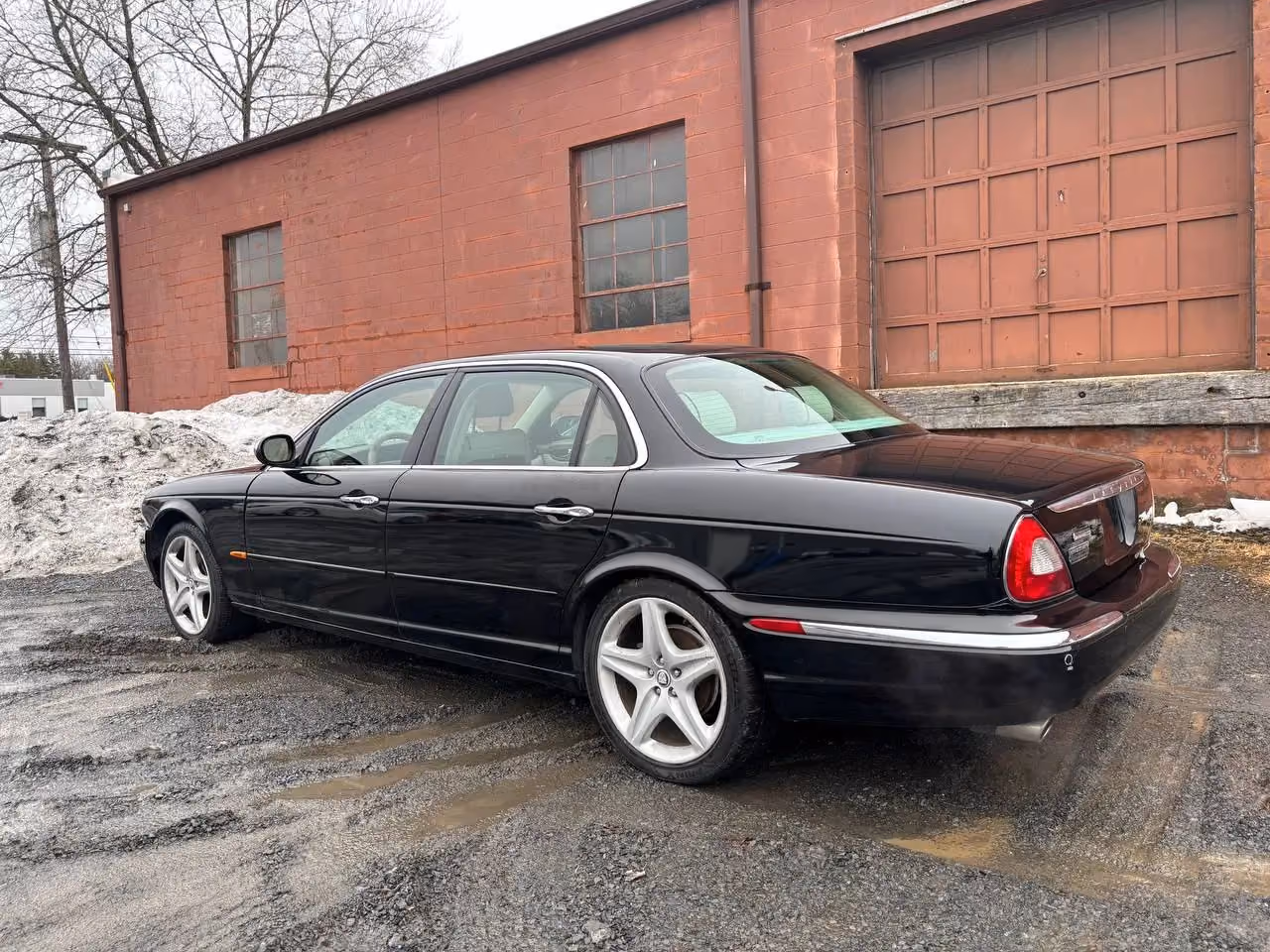 2005 Jaguar XJ XJ Vanden Plas Sedan 4D — photo 7 of 26