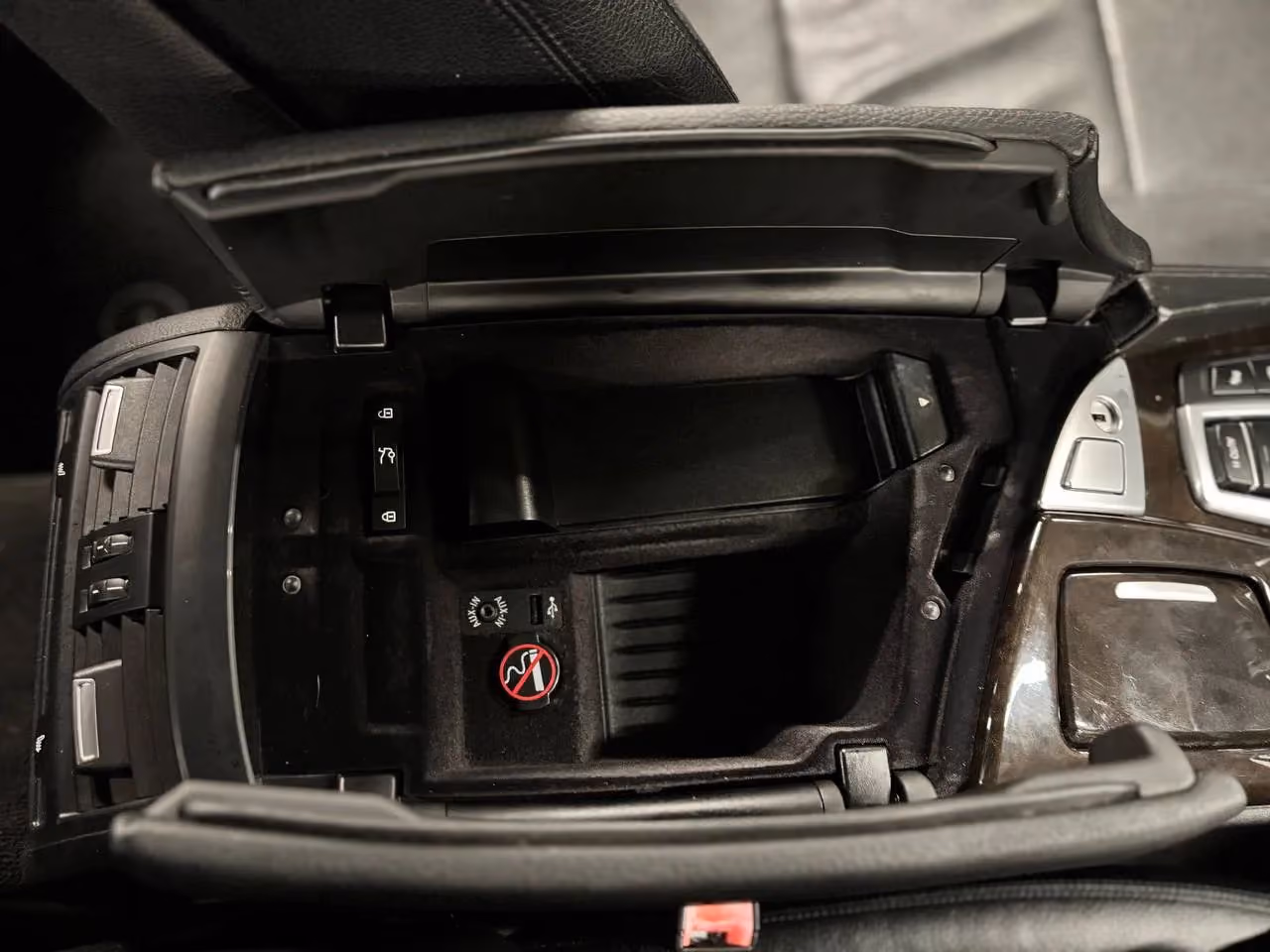 2014 BMW 5 Series 535d xDrive Sedan 4D — photo 22 of 73