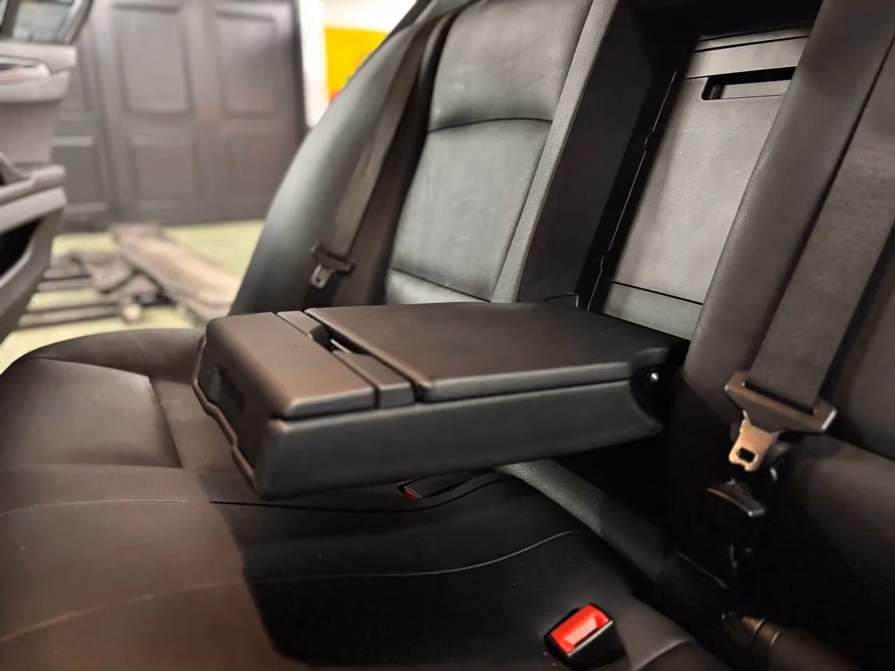 2014 BMW 5 Series 535d xDrive Sedan 4D — photo 37 of 73