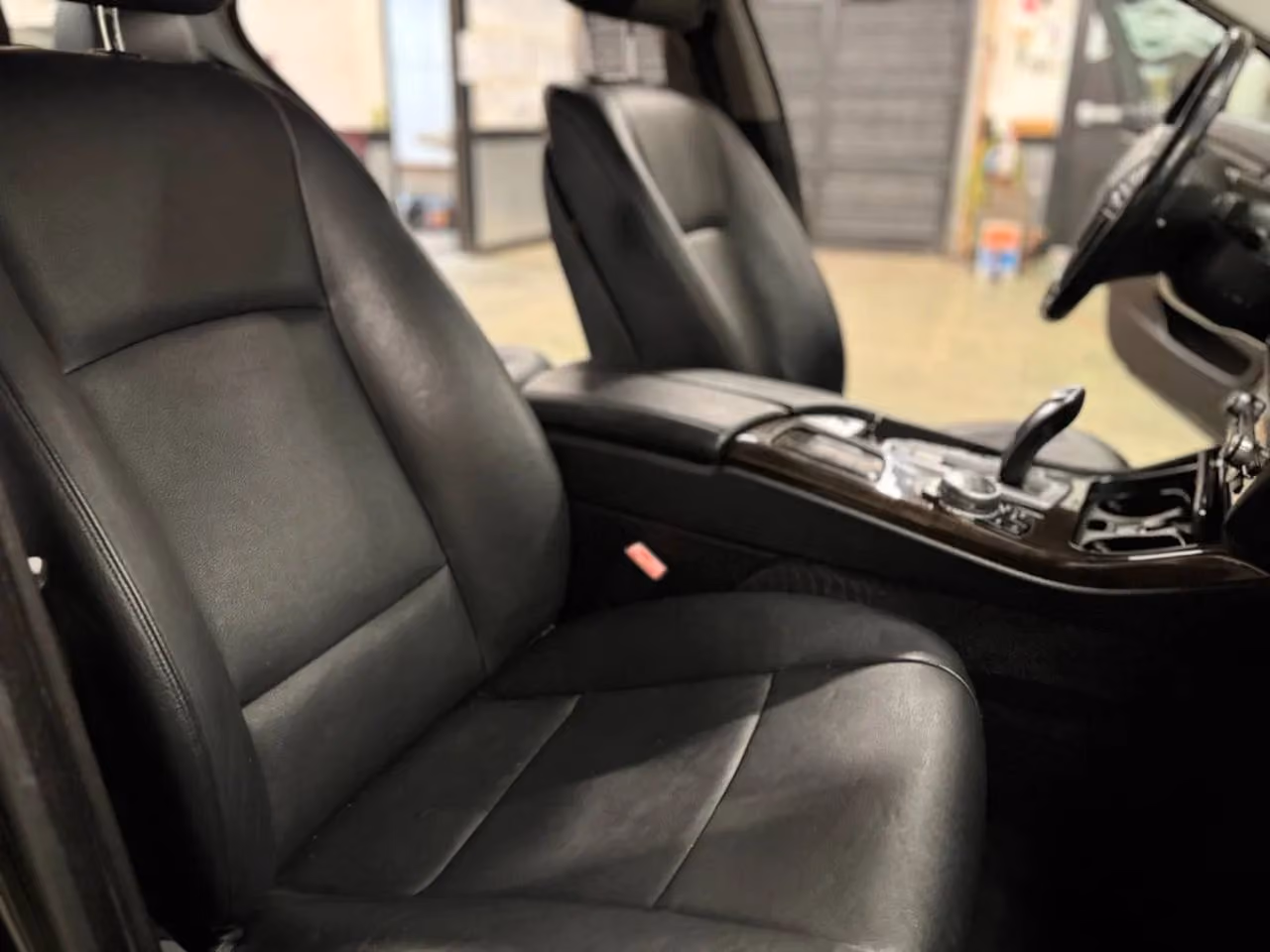 2014 BMW 5 Series 535d xDrive Sedan 4D — photo 28 of 73