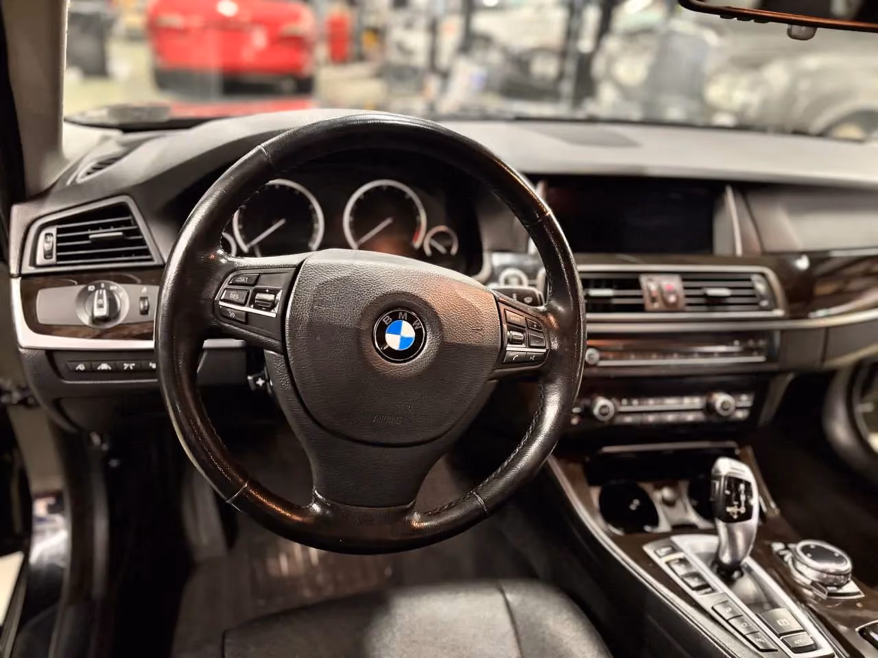 2014 BMW 5 Series 535d xDrive Sedan 4D — photo 56 of 73
