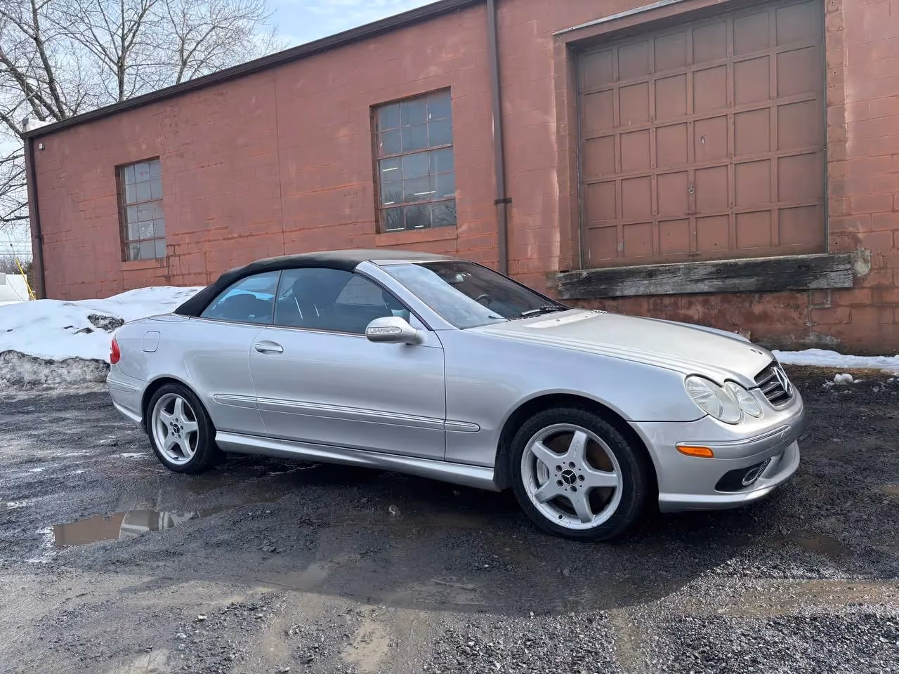 2005 Mercedes-Benz CLK-Class CLK 500 Cabriolet 2D — photo 2 of 38