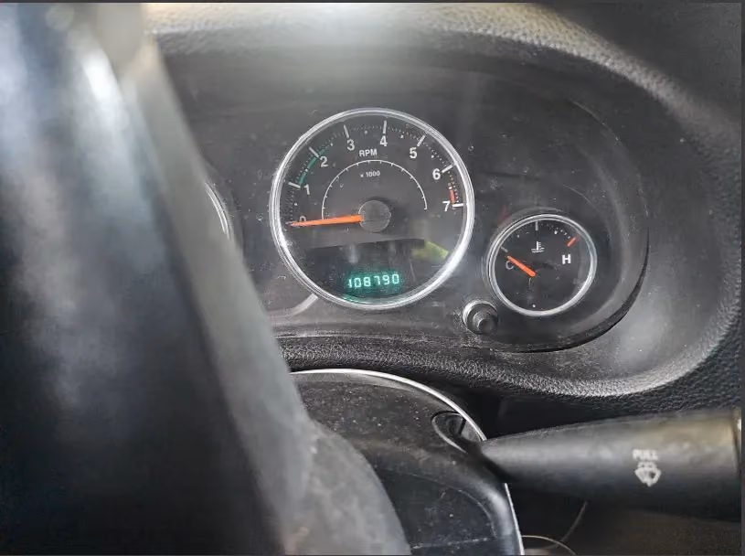 2013 Jeep Wrangler Unlimited Sport SUV 4D — photo 5 of 5