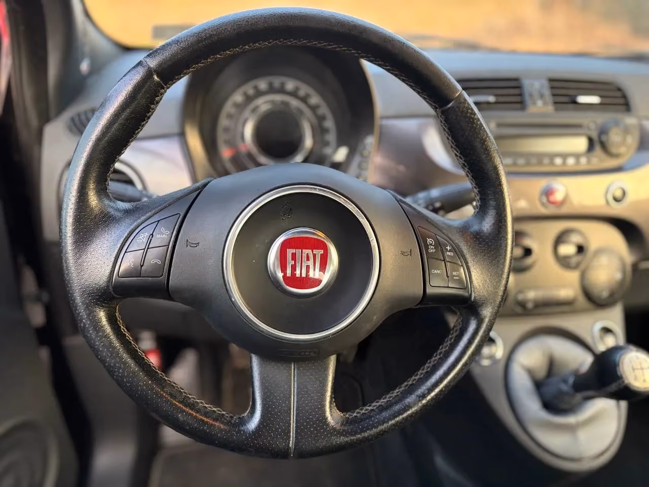 2014 FIAT 500 Turbo Hatchback 2D — photo 25 of 29