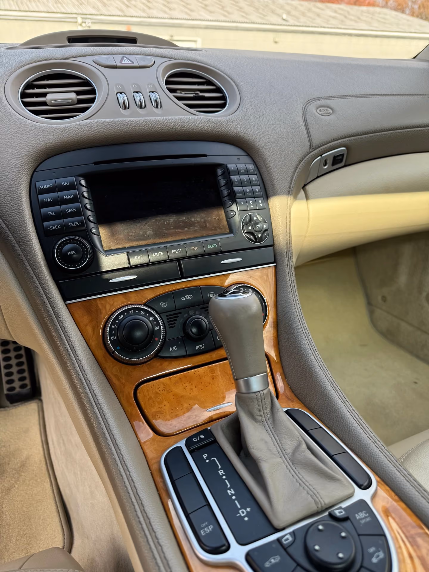 2006 Mercedes-Benz SL-Class SL 500 Roadster 2D — photo 14 of 60