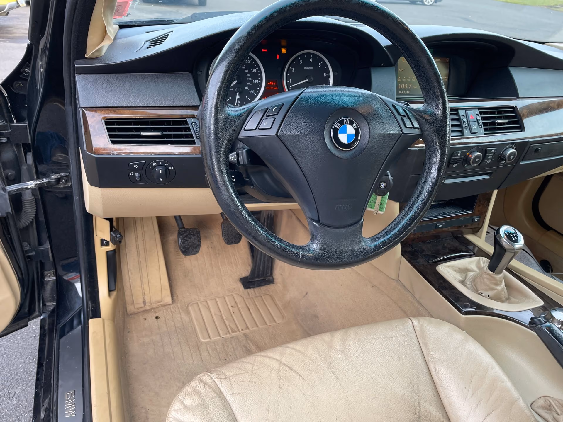 2006 BMW 530XI Black — photo 9 of 28
