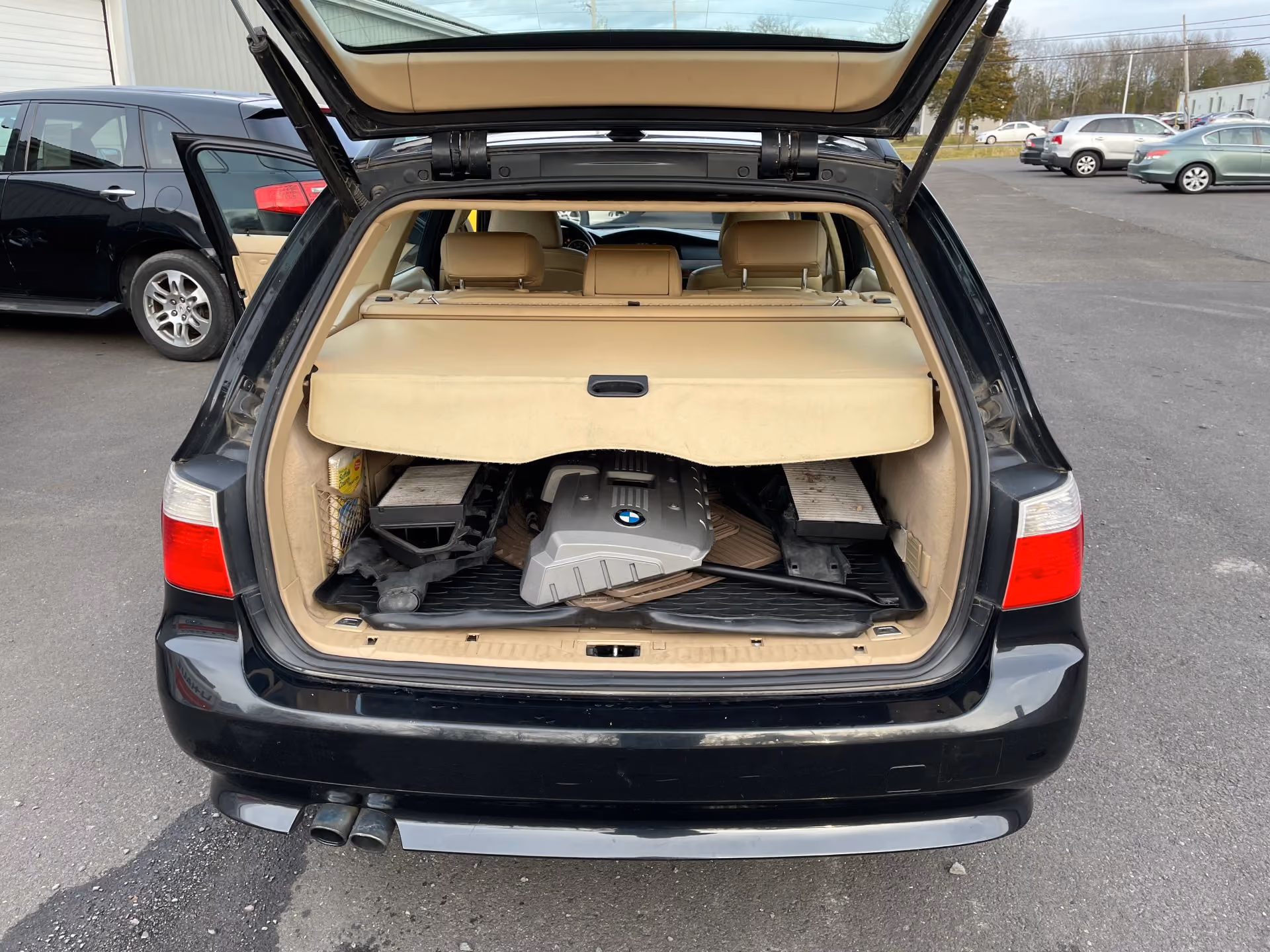 2006 BMW 530XI Black — photo 12 of 28