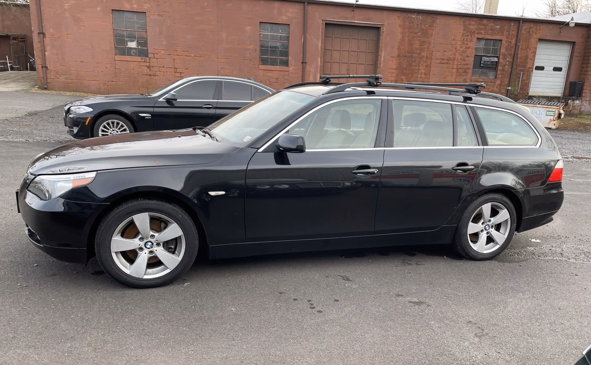 2006 BMW 530XI Black — photo 6 of 28