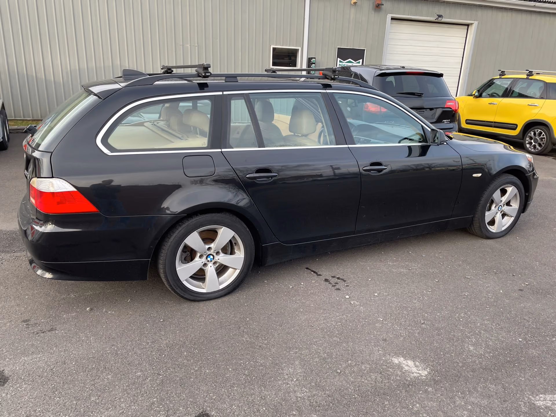 2006 BMW 530XI Black — photo 17 of 28
