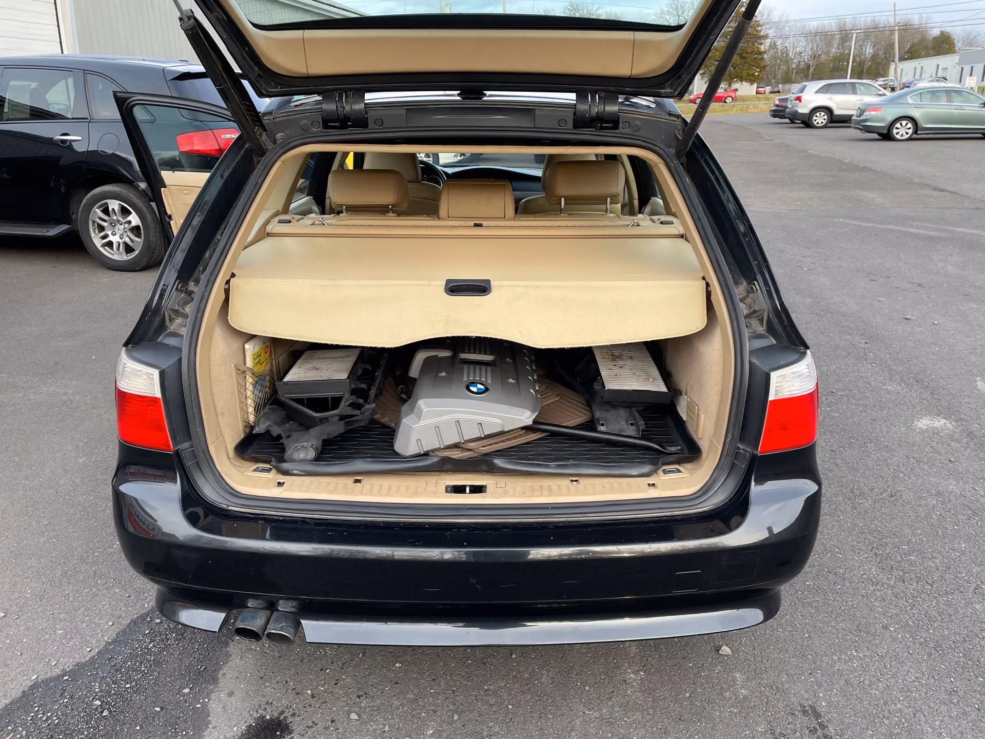 2006 BMW 530XI Black — photo 11 of 28