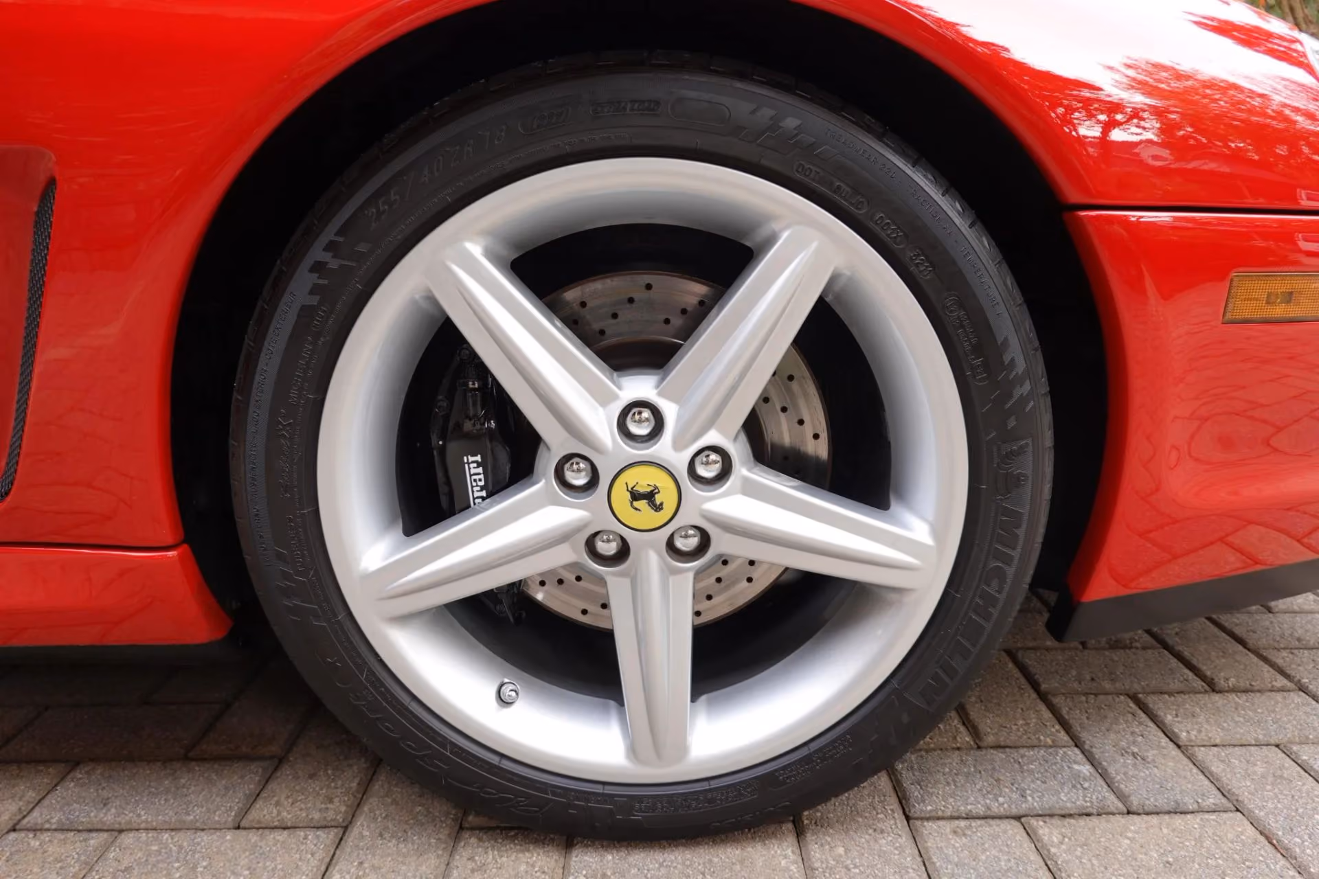 2000 Ferrari 550 Maranello — photo 32 of 47
