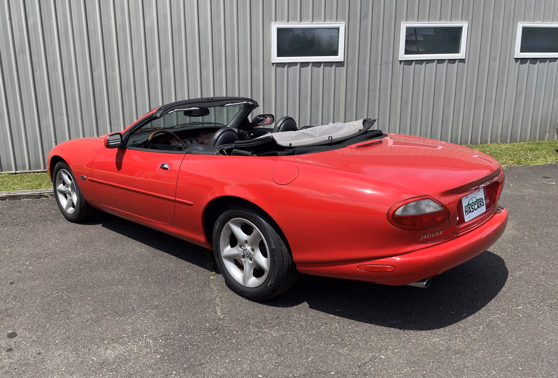 2000 Jaguar XK8 Convertible 2D — photo 39 of 47