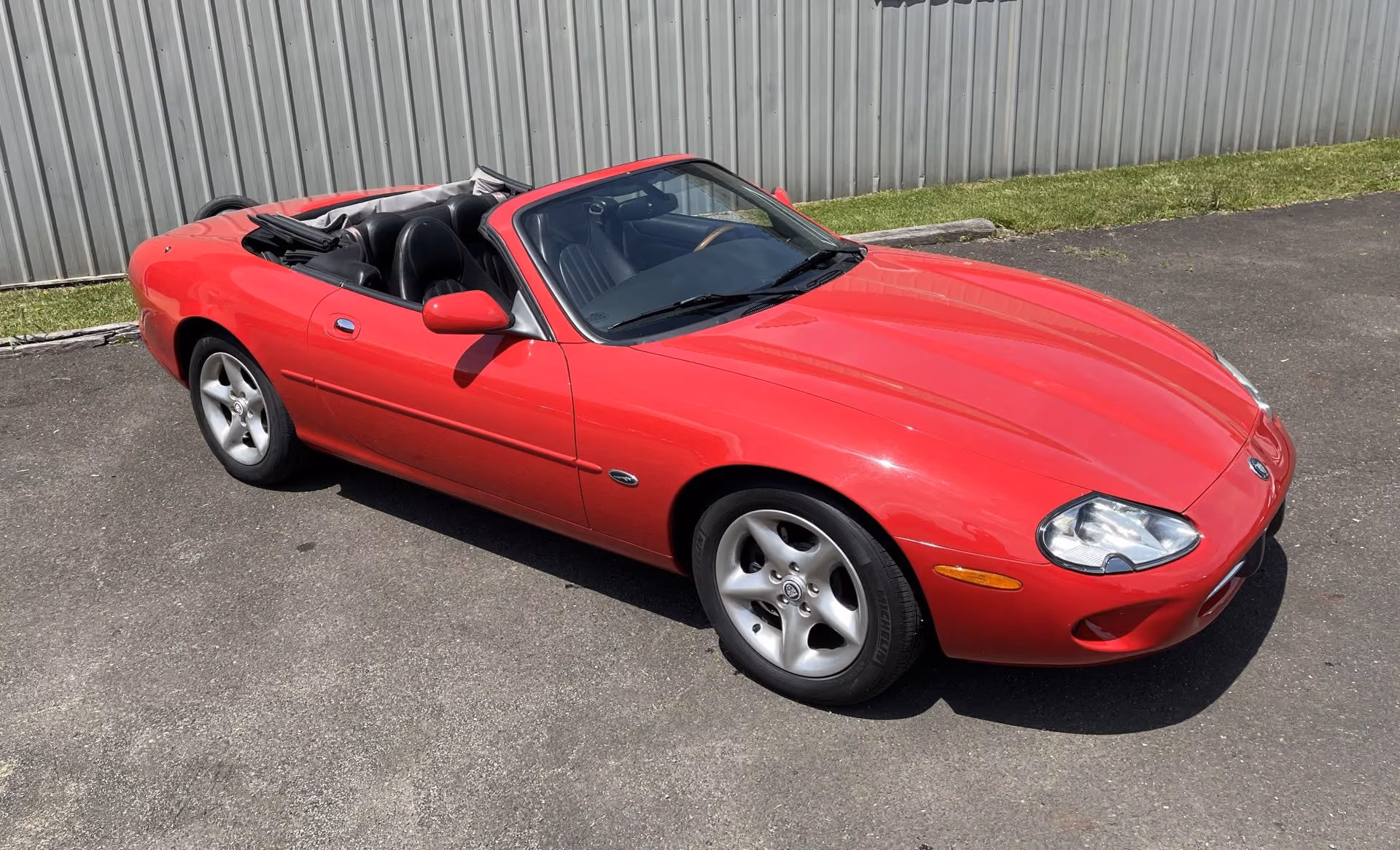 2000 Jaguar XK8 Convertible 2D — photo 23 of 47