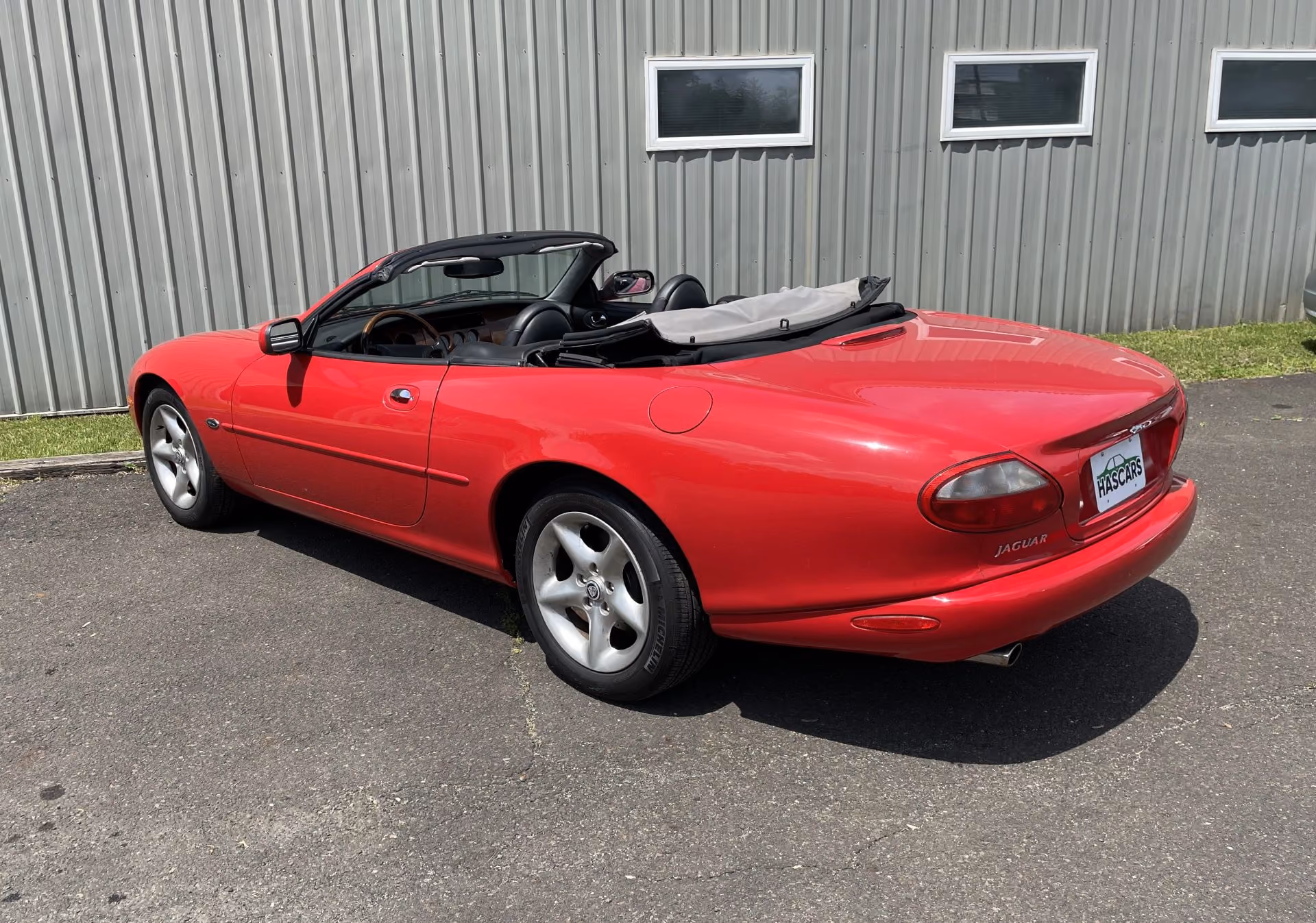 2000 Jaguar XK8 Convertible 2D — photo 38 of 47