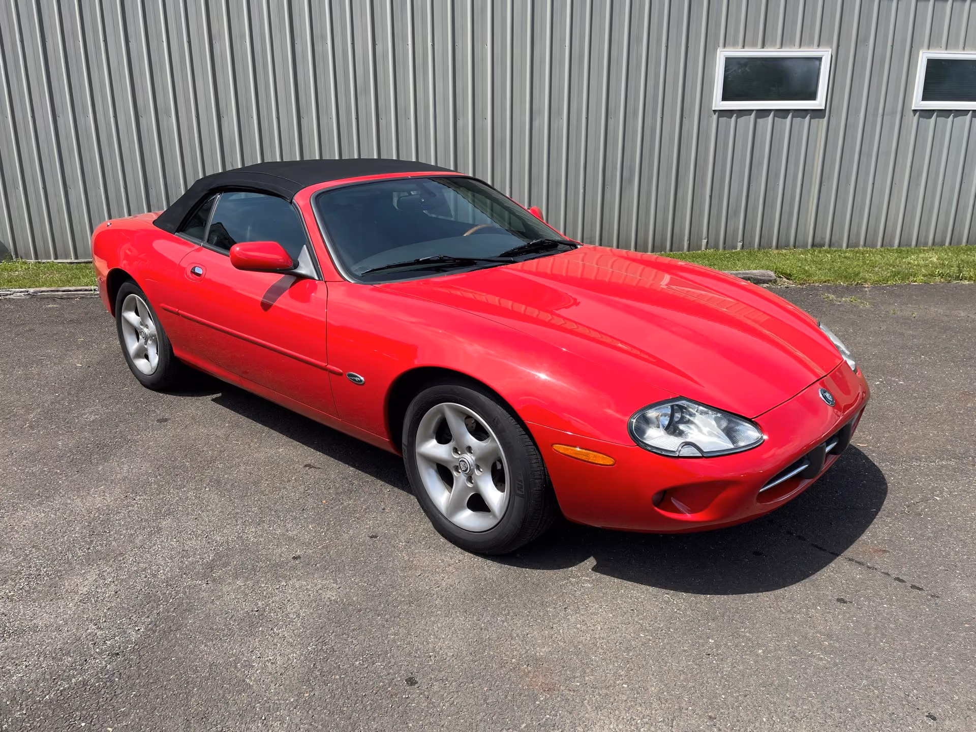 2000 Jaguar XK8 Convertible 2D — photo 21 of 47