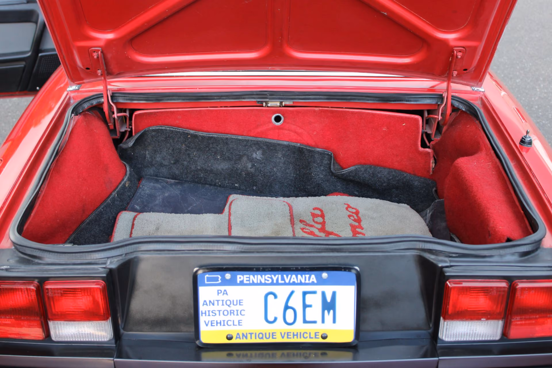 1989 Alfa Romeo Spider — photo 42 of 43